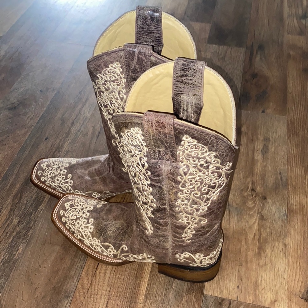 Corral cowgirl boots